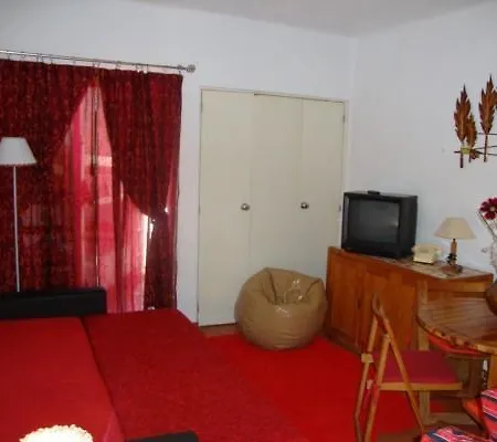 Ariadna Apartman *